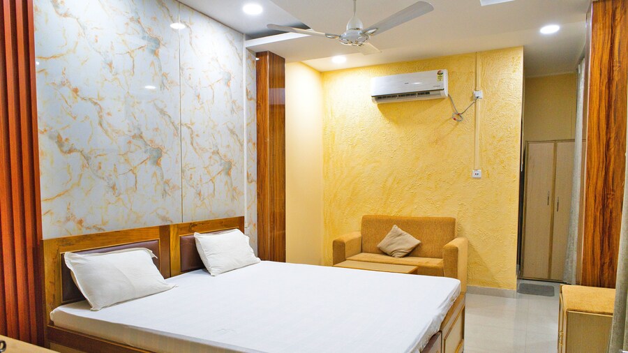 Hotel Royal Residency Assam By GRB