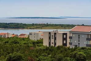 Apart Daire, 2 Yatak Odası, Balkon, Bahçe Manzaralı | Dış mekân