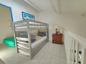 3 bedrooms - 7 pers lodge with pool, AC, parking in Valras-Plage (Valras-Plage)