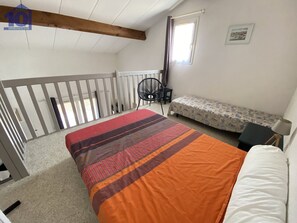 2 bedrooms