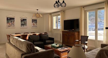 Appartement au cœur de Villard de Lans avec grande terrasse et double garage