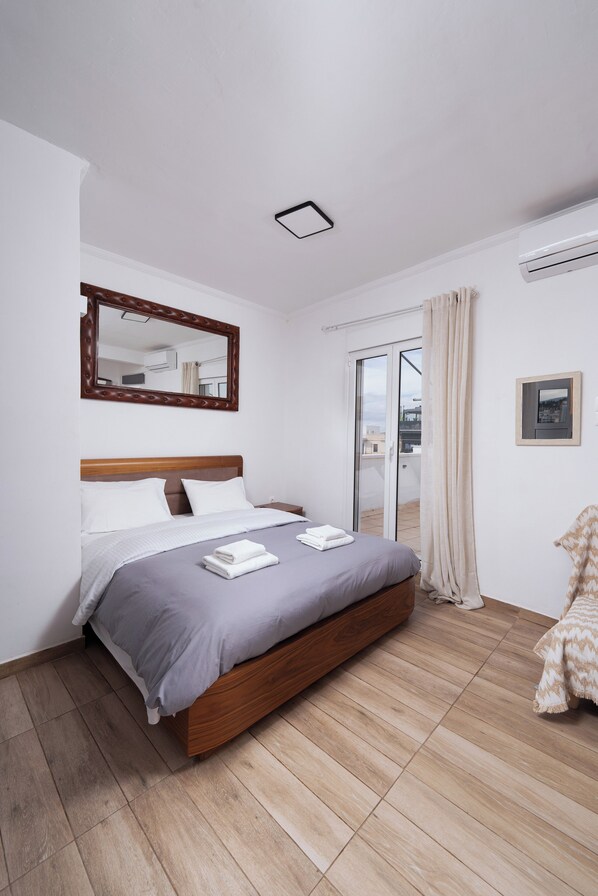 1 chambre, fer et planche à repasser, Wi-Fi, literie fournie