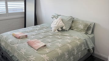 2 dormitorios, escritorio, tabla de planchar con plancha y wifi gratis