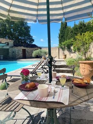 Restauration extérieure