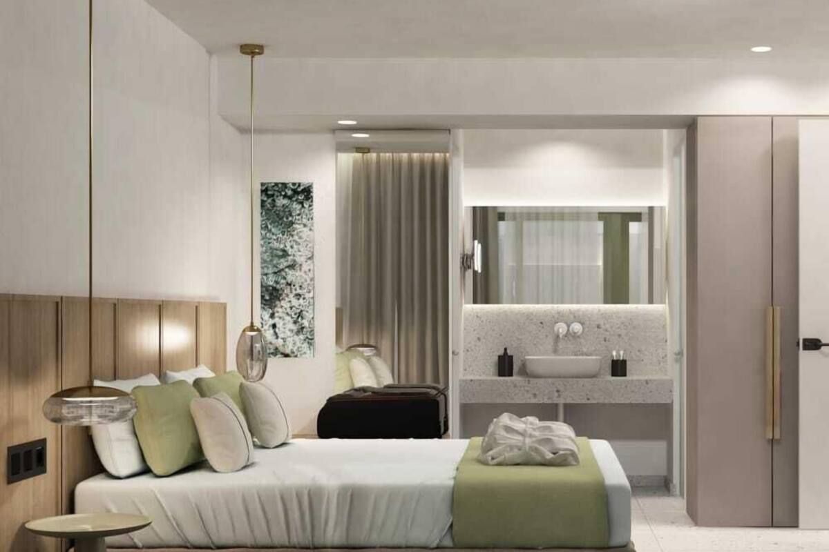 1 bedroom, in-room safe, desk, blackout curtains