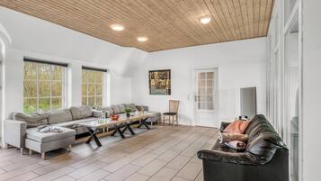 Baby-foot, table de tennis de table