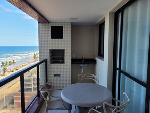 Outdoor dining - Exclusive apartment, Ilhéus-BA, beachfront of millionaires  (Ilhéus)