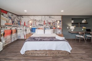 Bureau, fer et planche à repasser, Wi-Fi, draps fournis