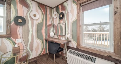 Private Balcony, King Bed, Kitchen