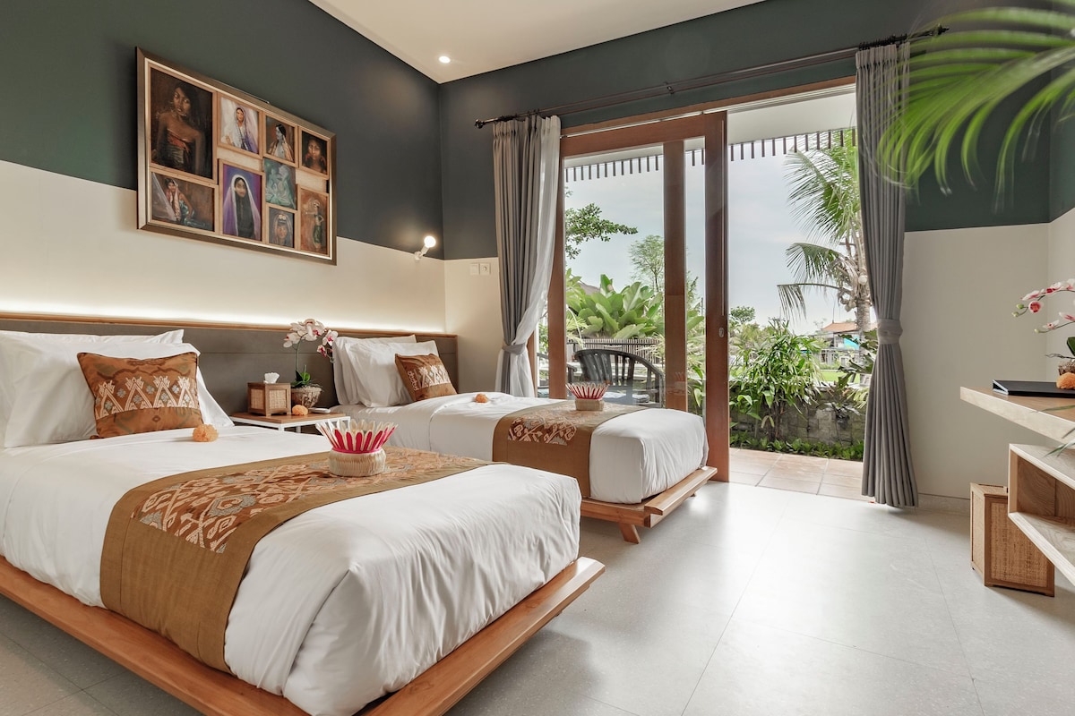 Garden View Room