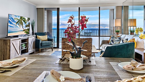 TV - Mesmerizing oceanfront condo with expansive views (Lahaina)