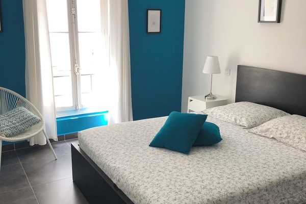 2 bedrooms, iron/ironing board, bed sheets