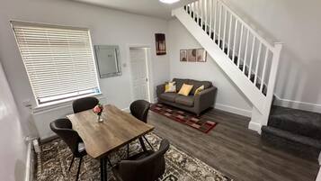 House, 1 Bedroom, Patio, Garden View | Living room