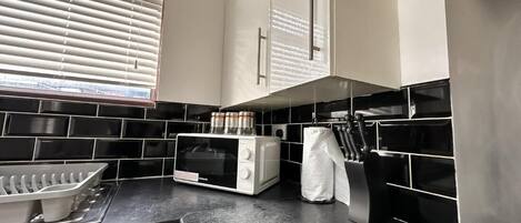 House, 1 Bedroom, Patio, Garden View | Interior