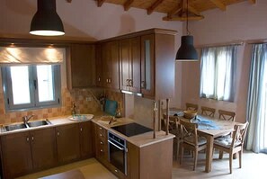 Villa, Accessible | Desk, Internet