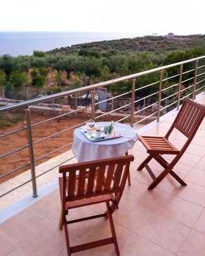 Villa, accessible aux personnes à mobilité réduite | 3 chambres, bureau, Internet