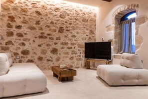 Televisión, chimenea