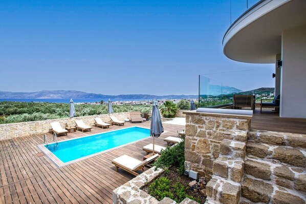 Pool - Villa Naruto | Private Apartment with Shared Pool (Kissamos)