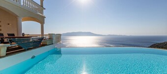 Villa Sun Rock | Ravdoucha