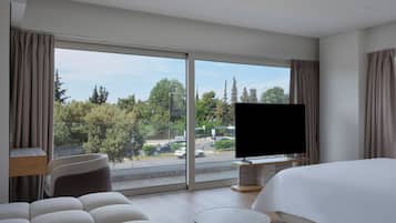 Habitación doble superior | Caja de seguridad en la habitación y escritorio