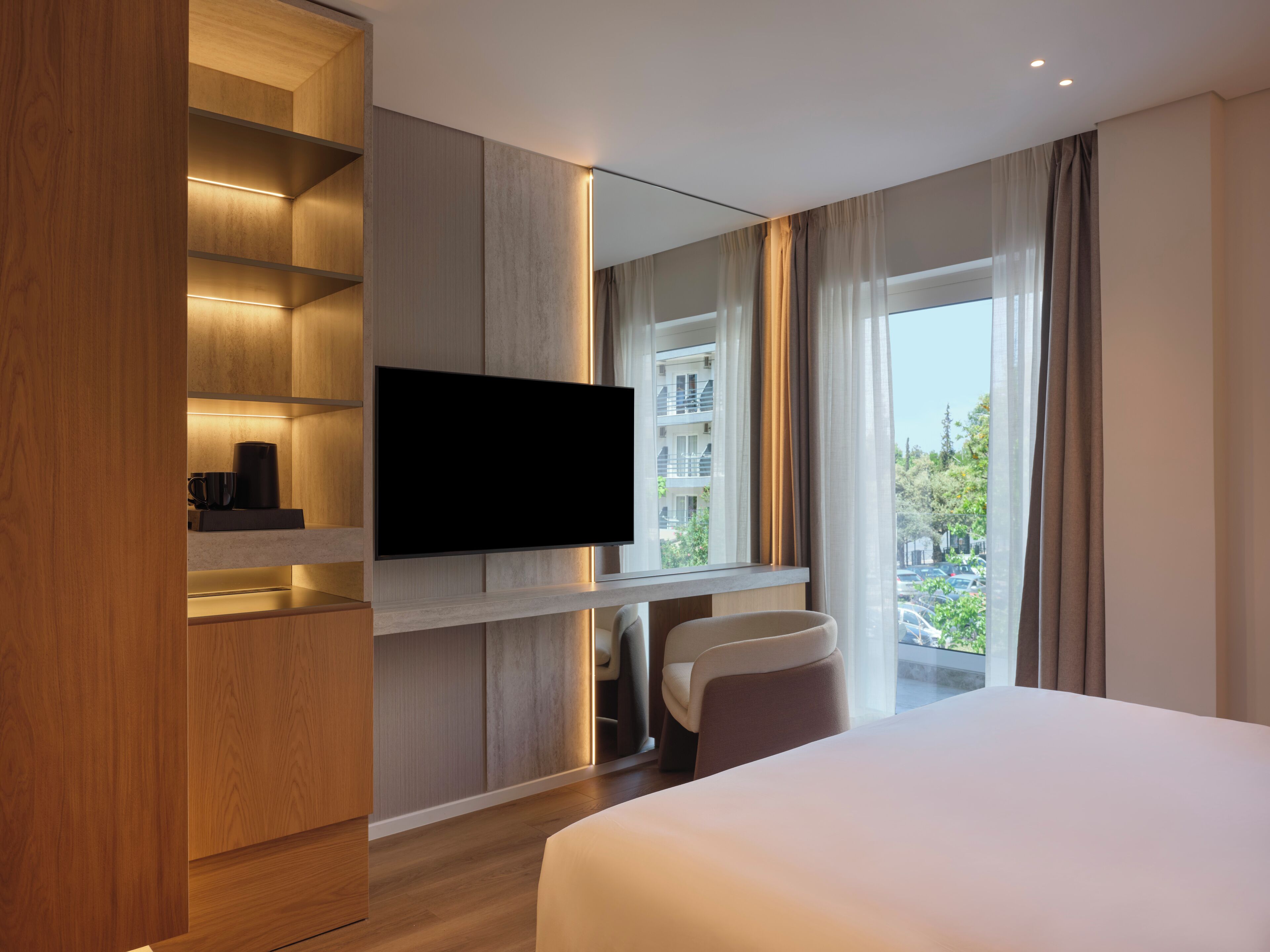 Standard Double Room | In-room safe, desk, laptop workspace, blackout drapes