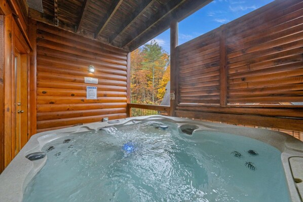 Bain à remous extérieur