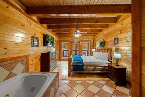6 bedrooms, internet, bed sheets