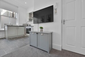 Microwave, oven - WhiskAwayStays No. 58 Studio  No. 2 (Worcester)