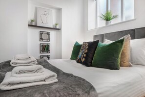 1 bedroom, iron/ironing board, free WiFi