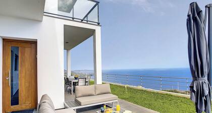 Rising Sun Villa spacious home with breathtaking sea views from every window