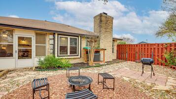 House (3 Bedrooms) | Front of property