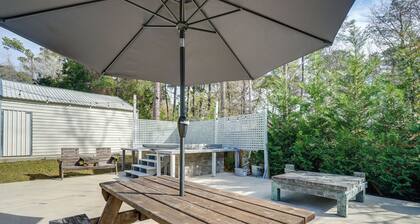 Pet-friendly Home w/ Private Hot Tub in Wilmington