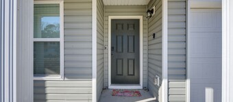 9 Mi to Shore: Family-friendly Sunset Beach Home