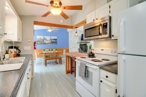 Cottage (3 Bedrooms) | Interior