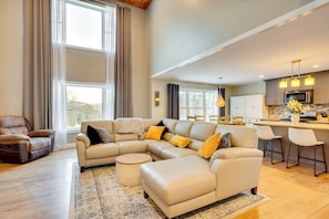House (4 Bedrooms) | Interior