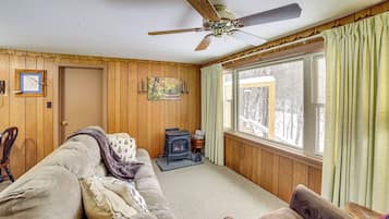 Rumah (2 Bedrooms) | Bagian depan properti