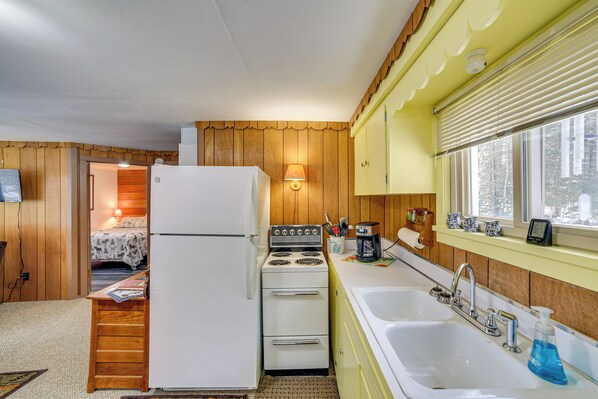 House (2 Bedrooms) | Interior