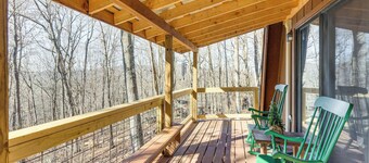 Hot Tub, Deck & Fire Pit: Secluded Cabin in Murphy