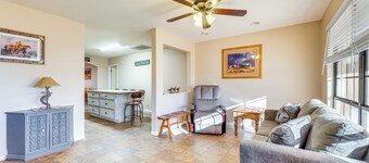 Near Golfing & Green Spaces: Florence Family Home!