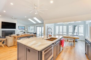 House (5 Bedrooms) | Interior - Lake Wisconsin Retreat w/ Dock: Great for Groups! (Lodi)