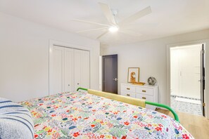 House (5 Bedrooms) | Interior