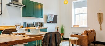 WhiskAwayStays No. 58 Studio No. 6