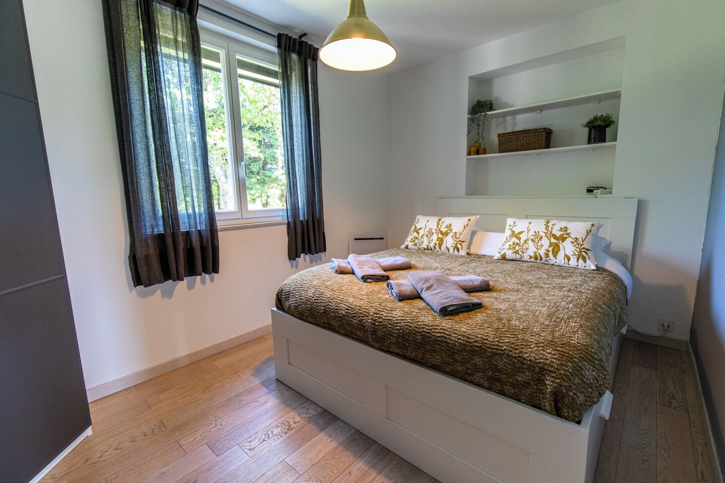 3 slaapkamers, een bureau, reisbedje, gratis wifi