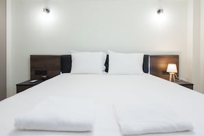 1 chambre, fer et planche à repasser, Wi-Fi gratuit