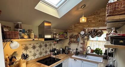 Elegant townhouse in Stroud - Entire Home in the Cotswolds