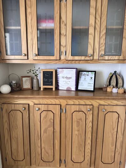 Charl & Jami’s 2nd Marais Rental- cozy for family and our worker crews!