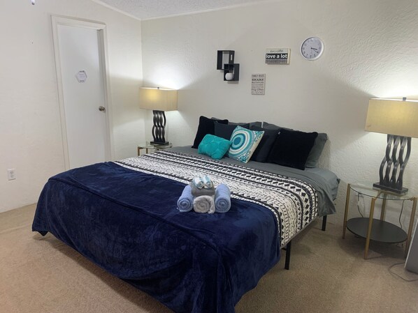 3 habitaciones, cuna de viaje, wifi y ropa de cama 