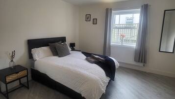 3 bedrooms, WiFi, bed sheets