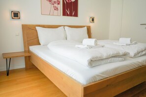 2 quartos, ferros/tábuas de passar roupa, Wi-Fi, roupa de cama