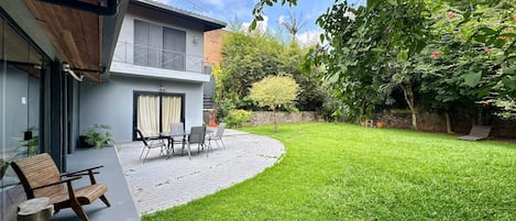 Villa | Utendørsservering